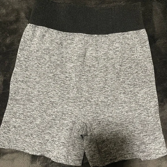 NWOT Free People Movement Prajna shorts - Picture 3 of 3